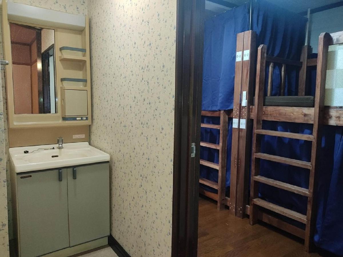 Guesthouse Kincha 駅東口 Уцуномія Екстер'єр фото