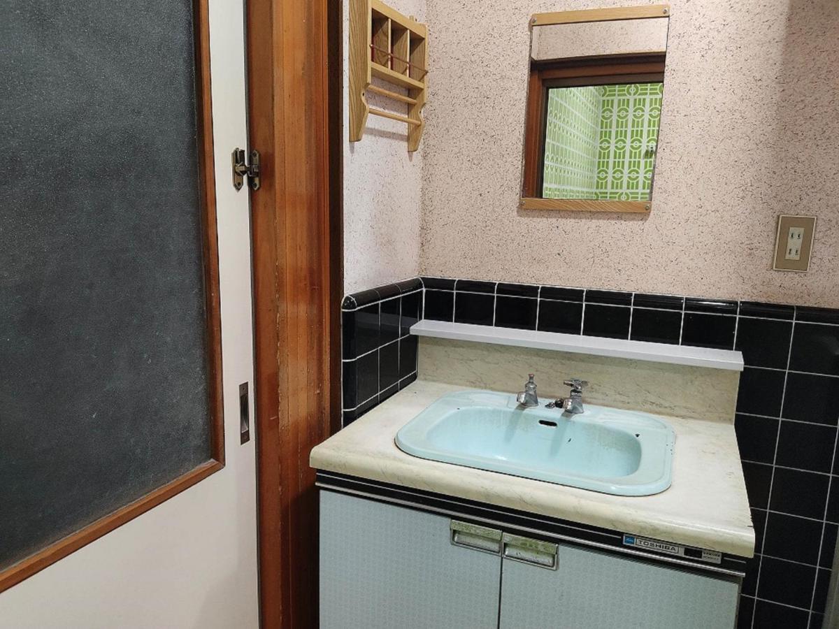 Guesthouse Kincha 駅東口 Уцуномія Екстер'єр фото